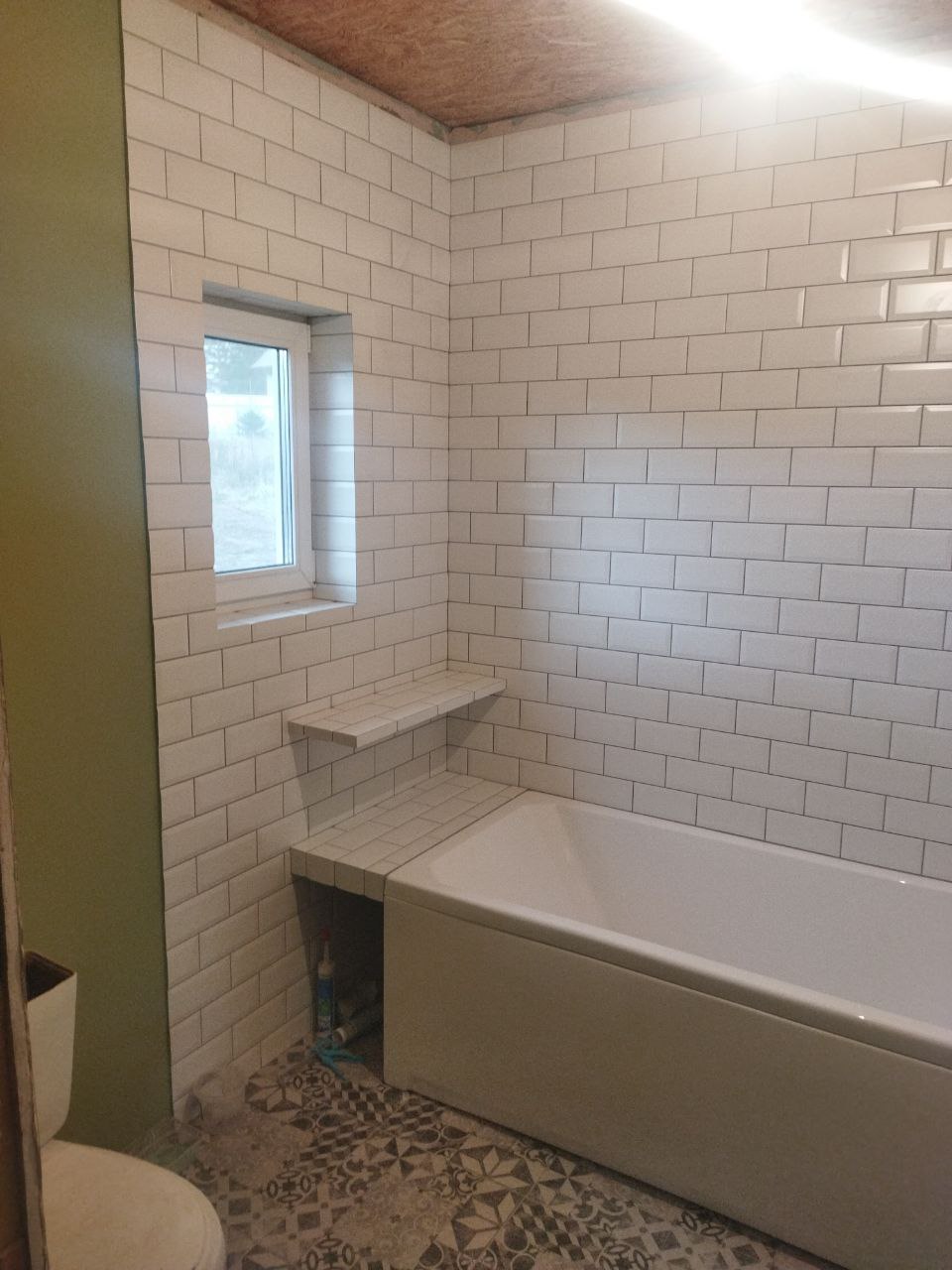 Укладка плитки кабанчик в ванной — плиточник Екатеринбург